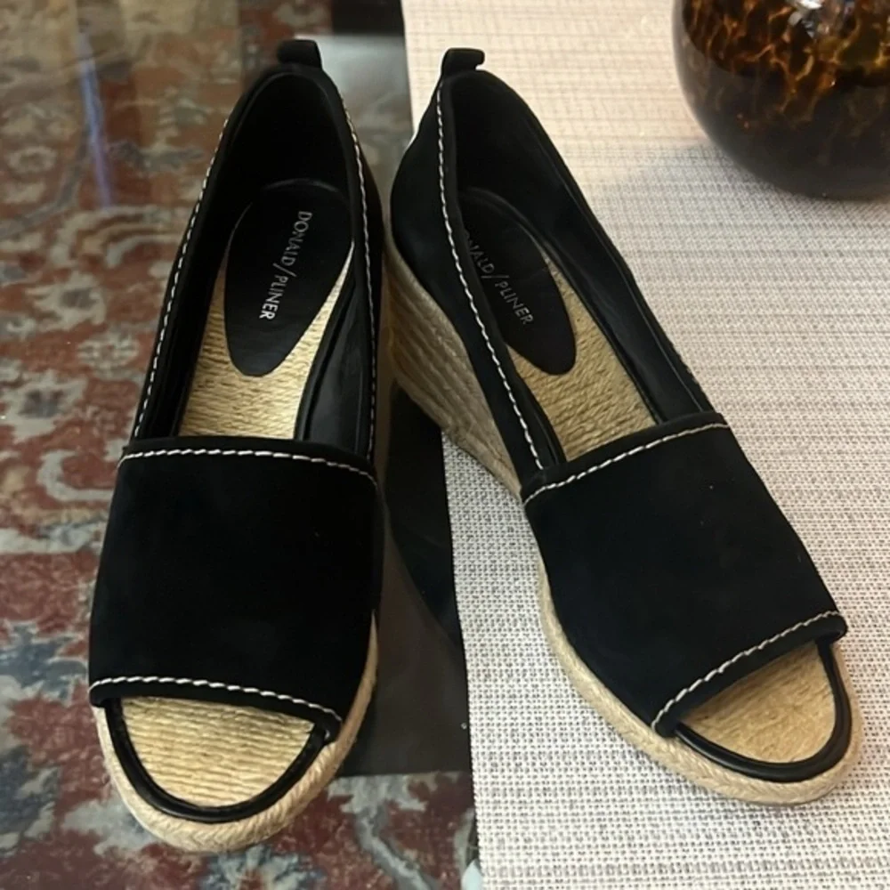 DONALD PLINER ESPRADILLE SIZE 10